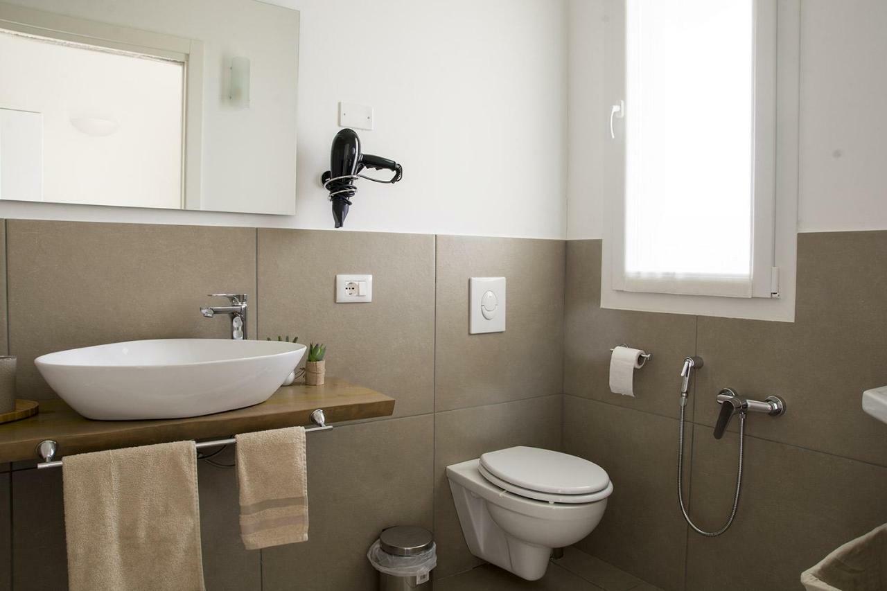 Home Suites Home Salionze Ngoại thất bức ảnh