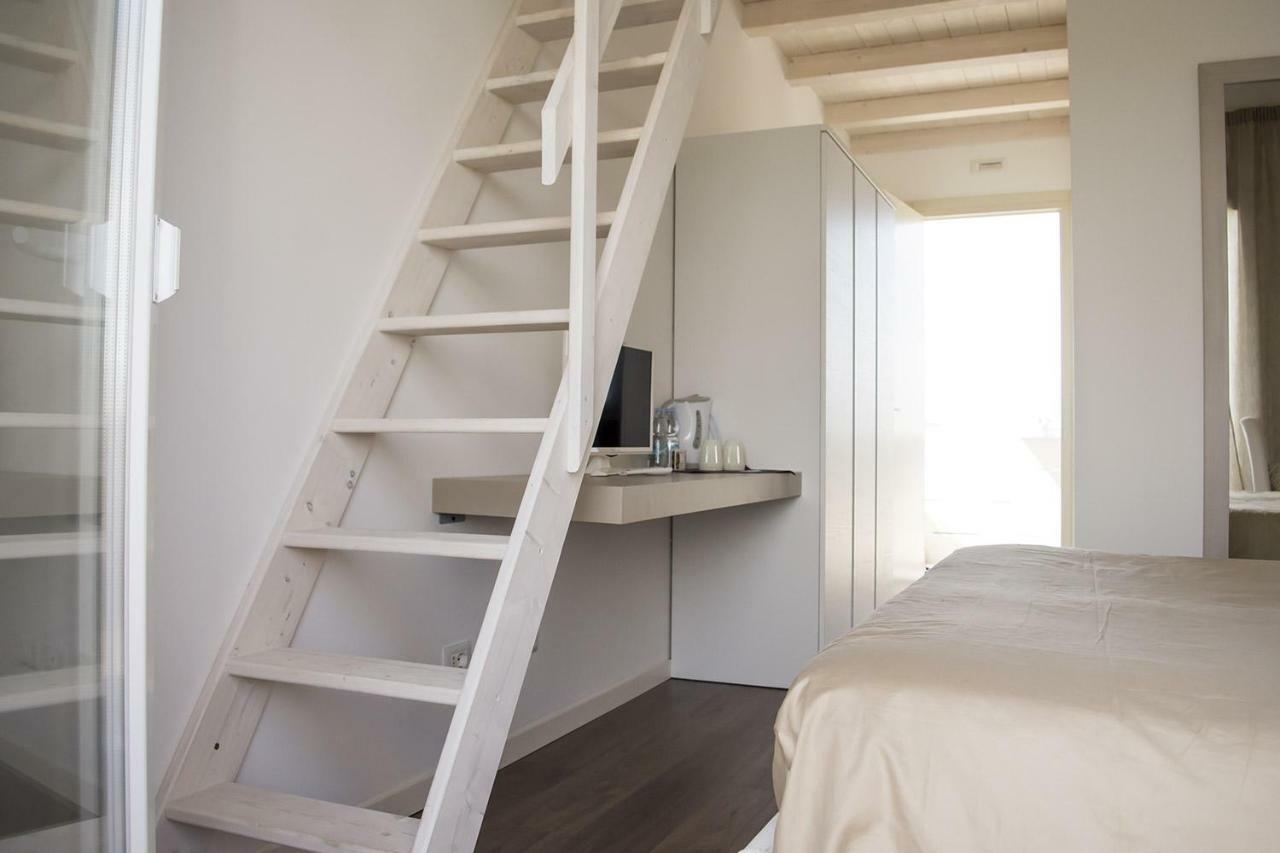 Home Suites Home Salionze Ngoại thất bức ảnh