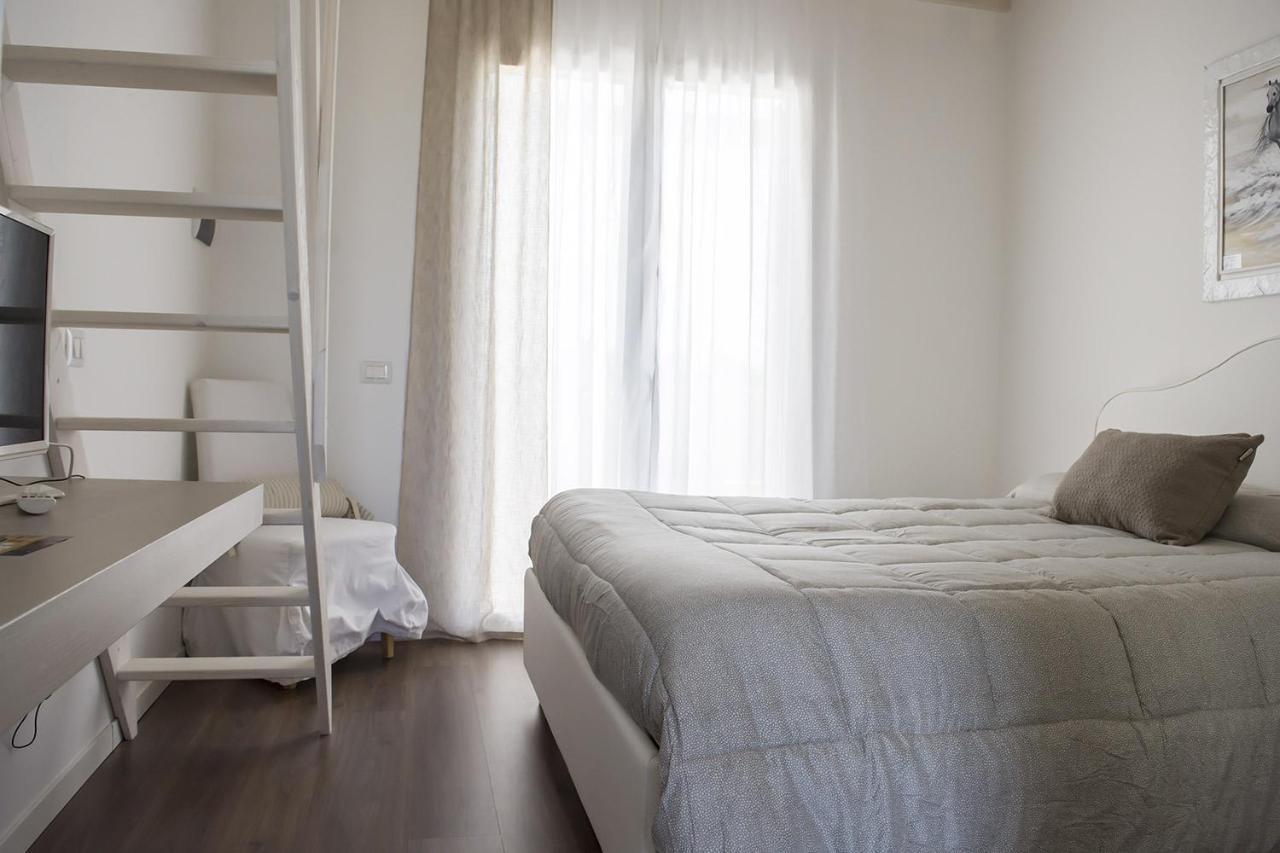 Home Suites Home Salionze Ngoại thất bức ảnh