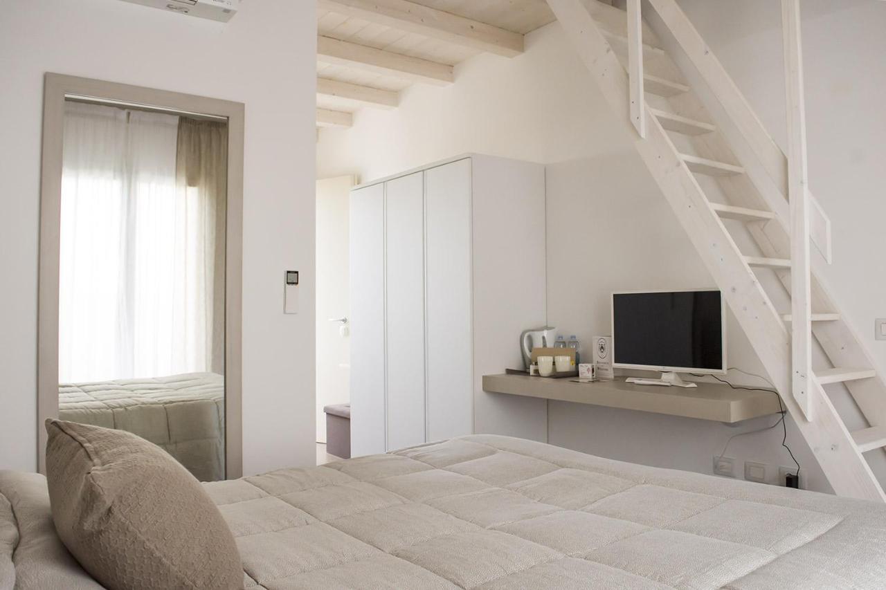 Home Suites Home Salionze Ngoại thất bức ảnh